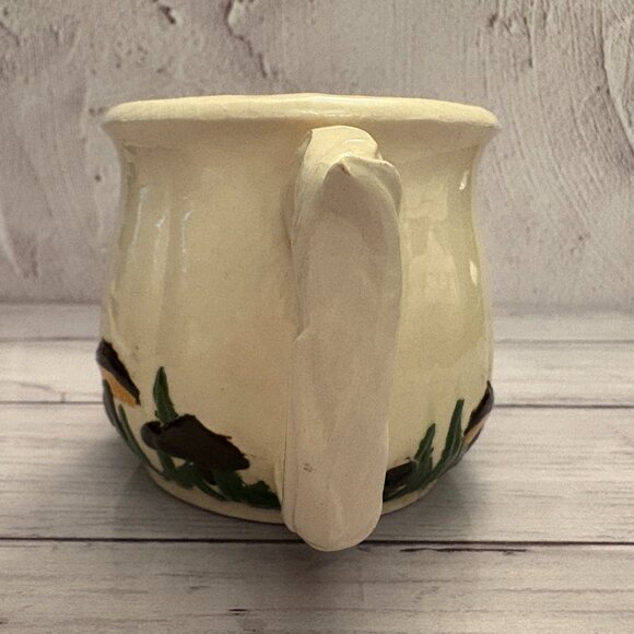 Vintage Mushroom Mug, Retro 1975 Duncan Ceramics Coffee Cup (SKU: 223MI) - Picture 4 of 10